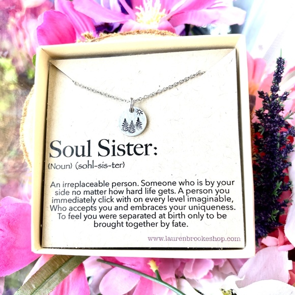 Card/Disc Necklace Box -  Hand Stamped Necklace - Hand Stamped Jewelry - Disc - Picture 3 of 3